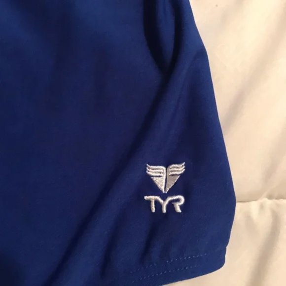 TYR Tank Style Swimsuit - Picture 2 of 5